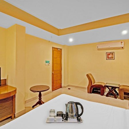 ホテル Townhouse The Grand Plaza ハイデラバード エクステリア 写真