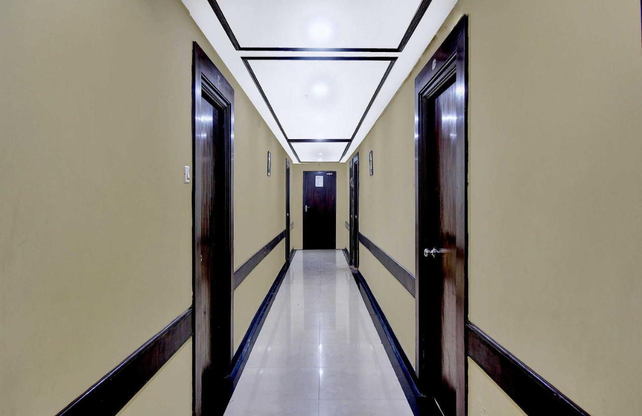 ホテル Townhouse The Grand Plaza ハイデラバード エクステリア 写真