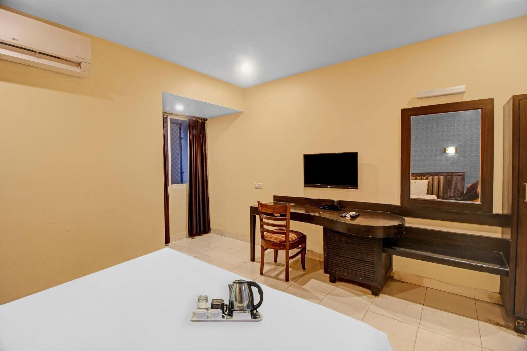 ホテル Townhouse The Grand Plaza ハイデラバード エクステリア 写真