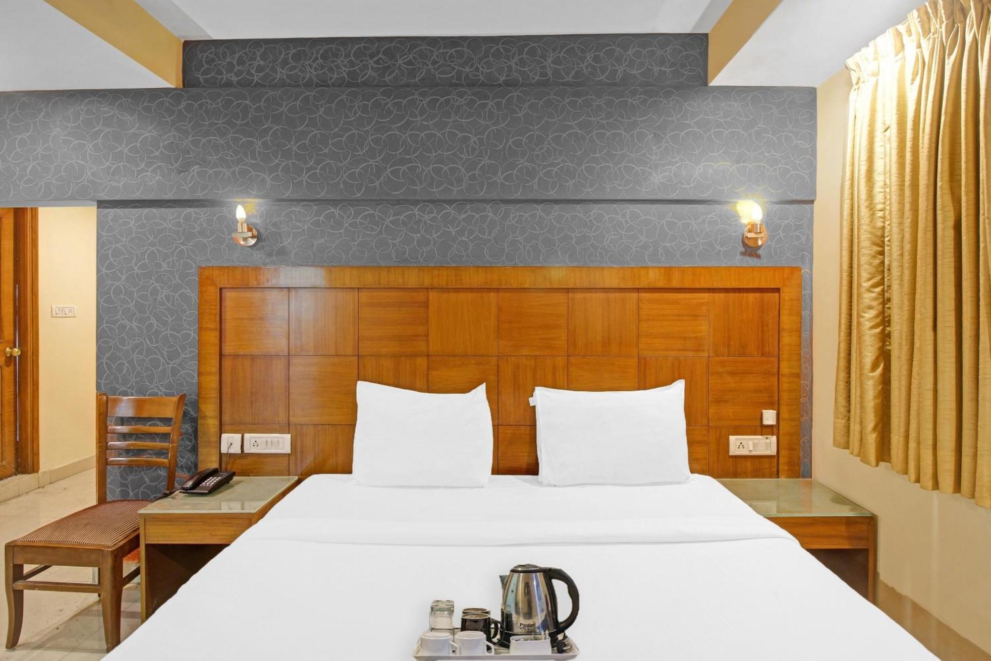 ホテル Townhouse The Grand Plaza ハイデラバード エクステリア 写真