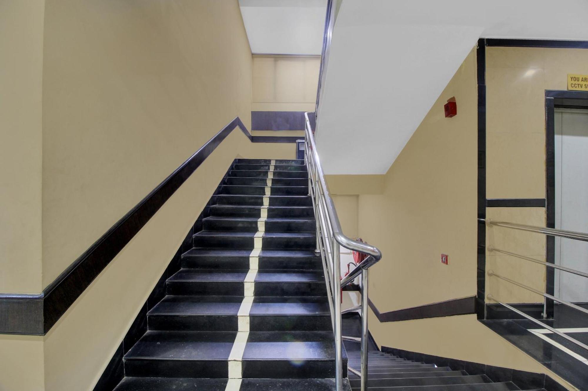 ホテル Townhouse The Grand Plaza ハイデラバード エクステリア 写真